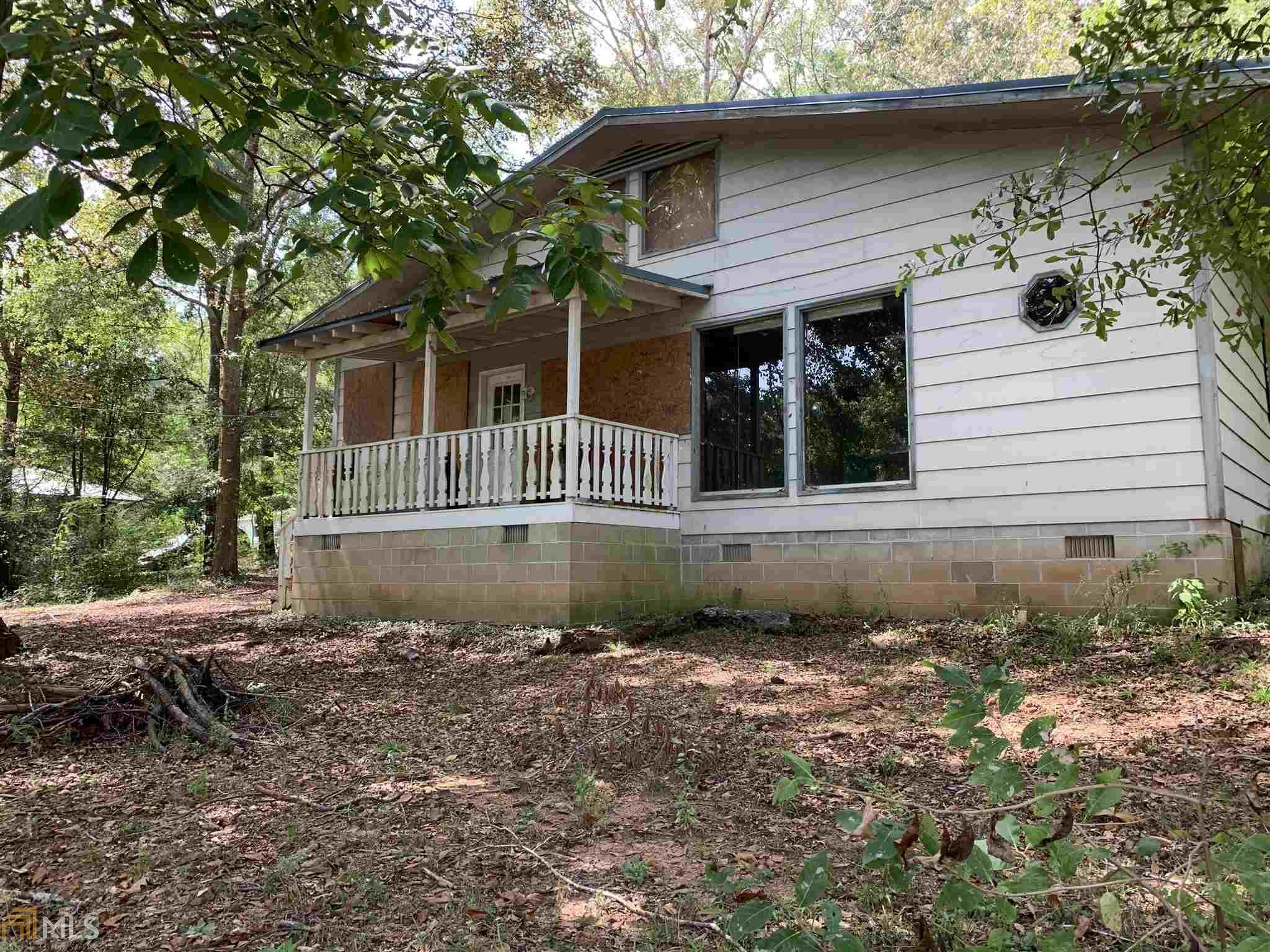 Property Photo:  214 Lakeshore Dr  GA 30233 