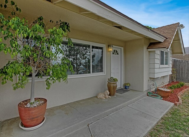 Property Photo:  2822 Mohawk Avenue  CA 93001 