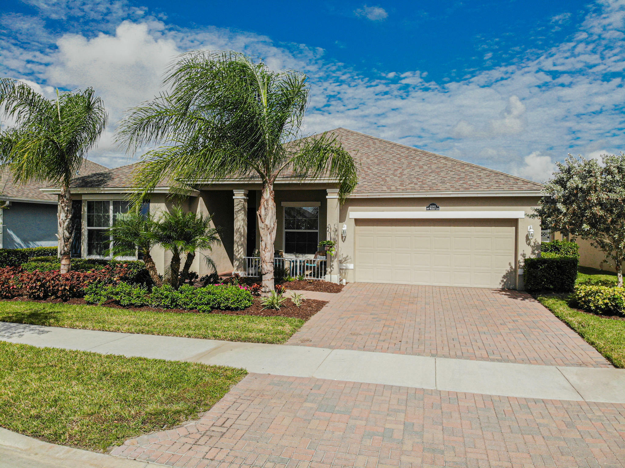 Property Photo:  10301 SW Waterway Lane  FL 34987 