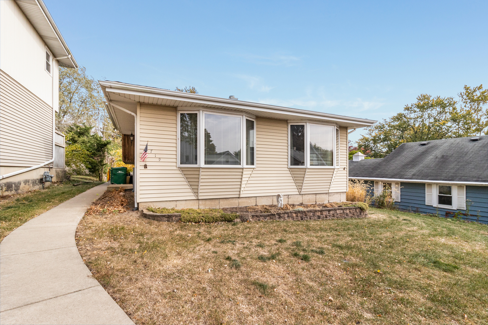 Property Photo:  719 Ledochowski Street  IL 60439 