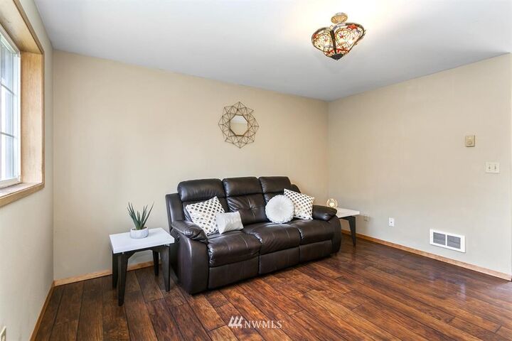 Property Photo:  3103 Glacier Lane  WA 98282 