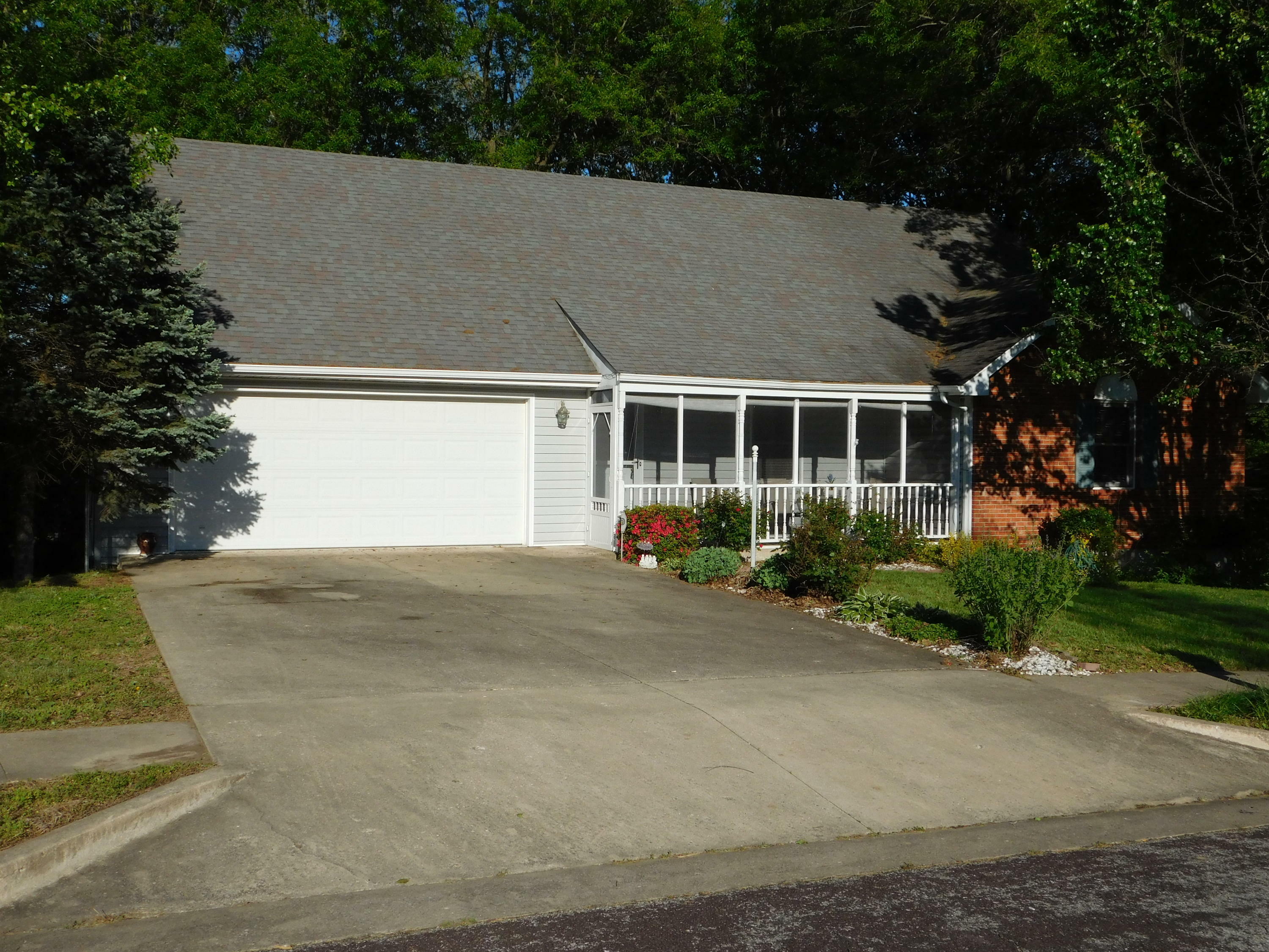 Property Photo:  4006 Deerfield Dr  MO 65202 