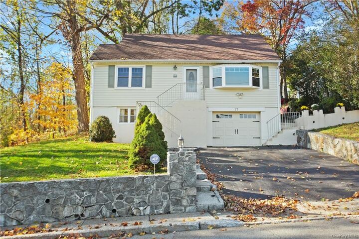 77 Narragansett Avenue  Ossining NY 10562 photo