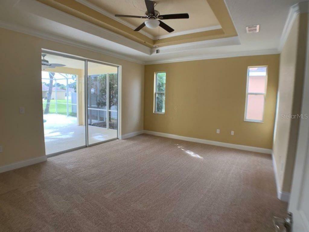 Property Photo: 4955 NE 124th Road FL 34484