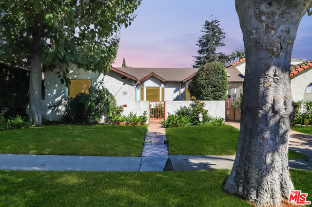 Property Photo:  2206 Greenfield Ave  CA 90064 