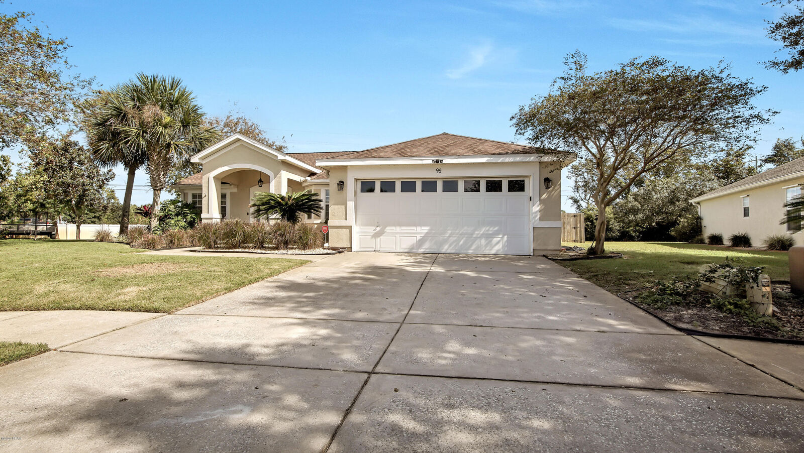 Property Photo: 96 Windridge Court FL 32413