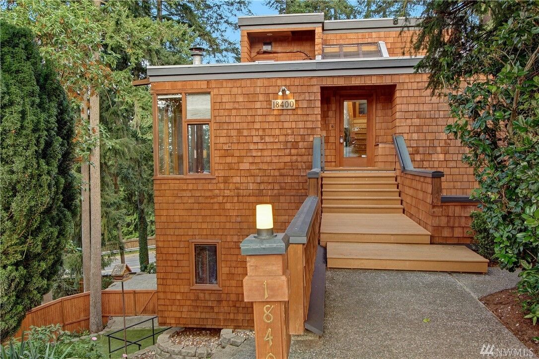 Property Photo: 18400 15th Place NE WA 98155