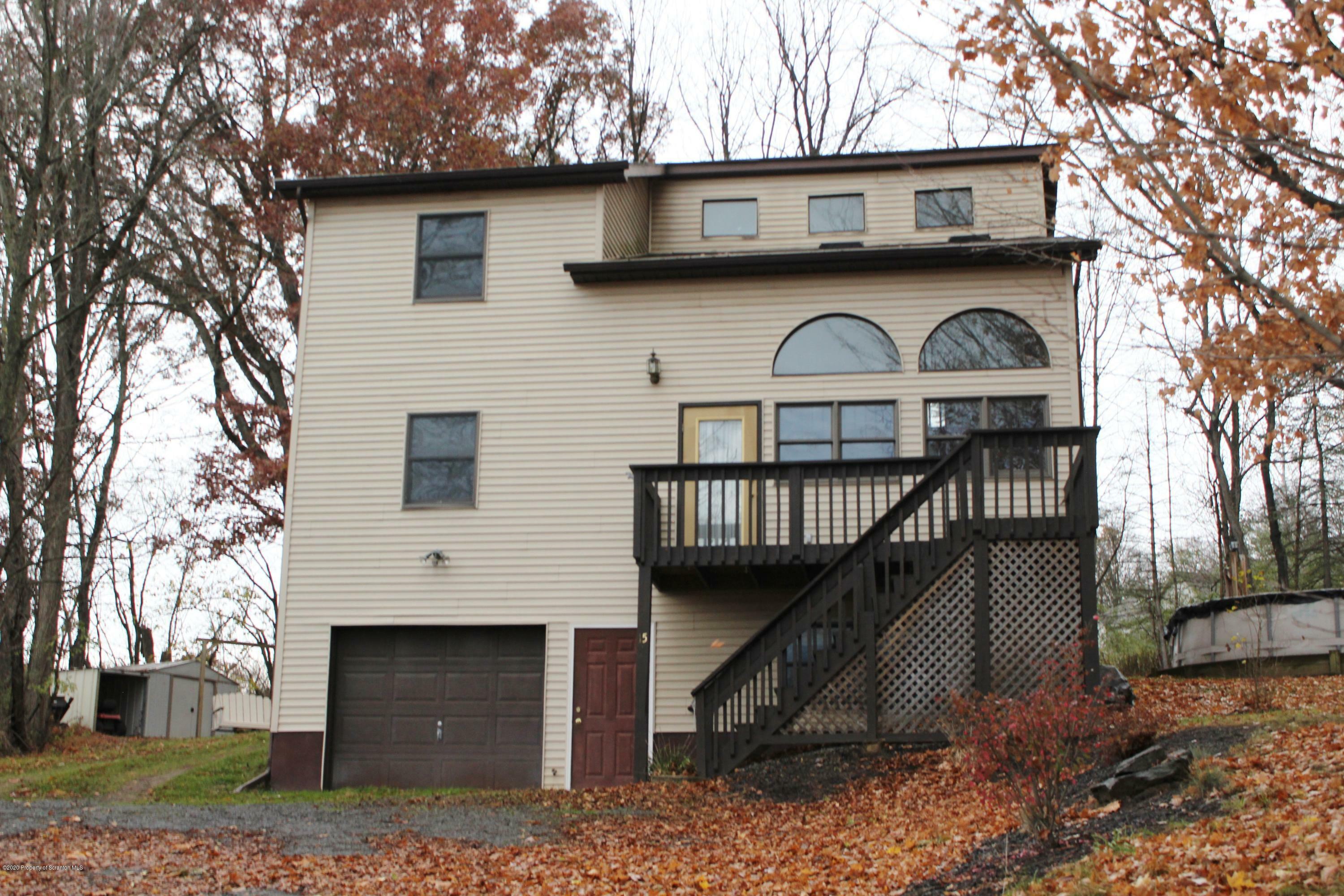 Property Photo:  15 Penn Lane  PA 18657 