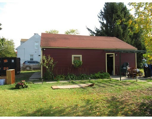 Property Photo: 1585 Carew St MA 01104