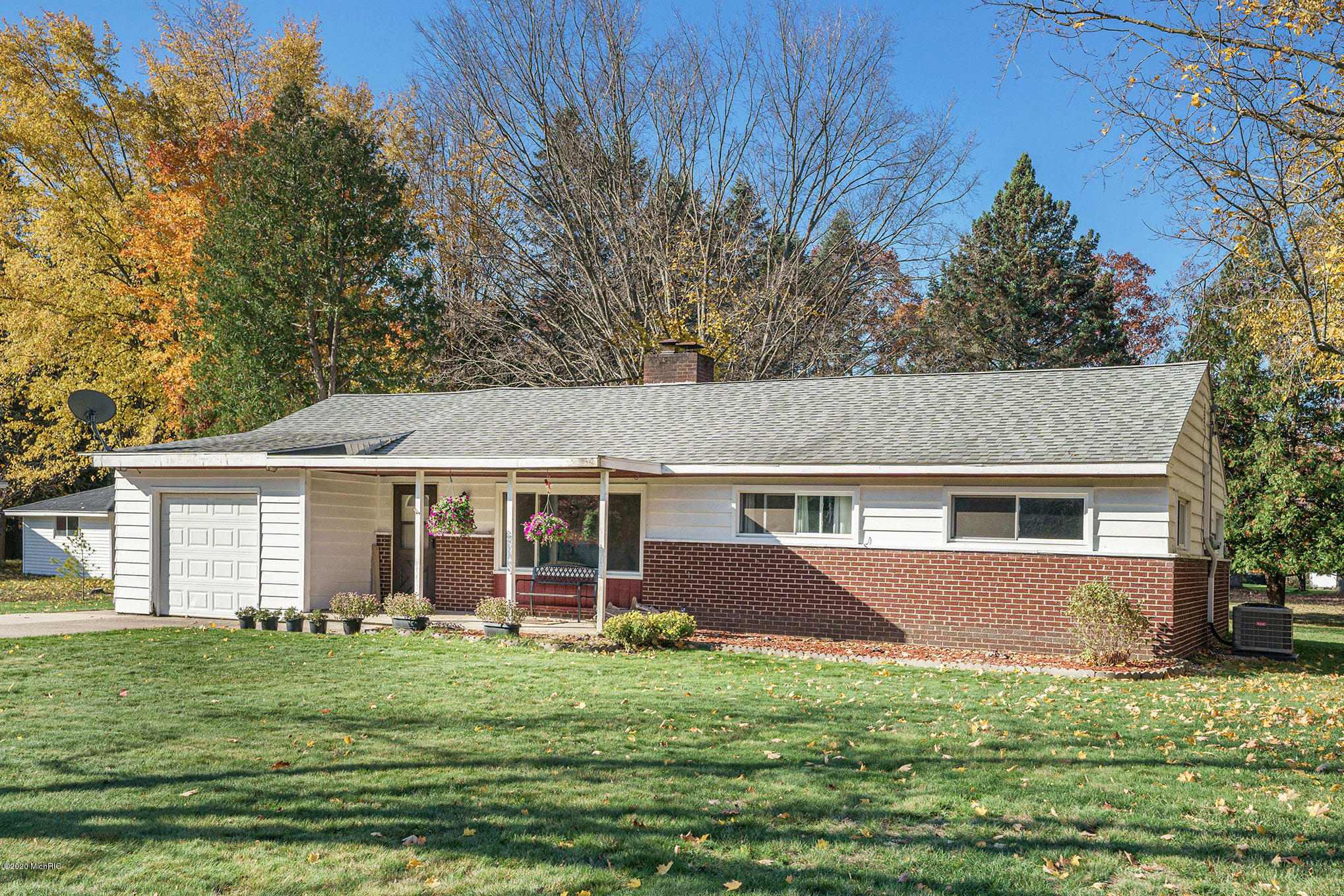 Property Photo:  8457 Mohawk Court  MI 49437 