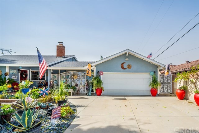 Property Photo:  841 S Canoga Street  CA 92804 