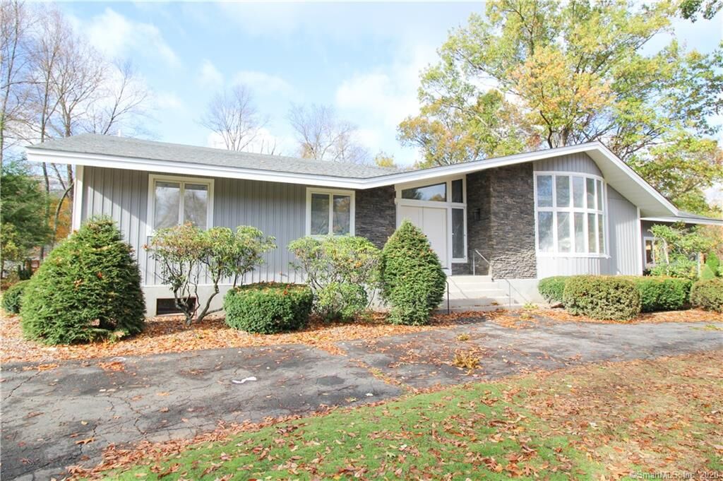 Property Photo:  33 Valley View Drive  CT 06032 