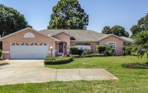 Property Photo:  3823 Sebring Parkway  FL 33870 