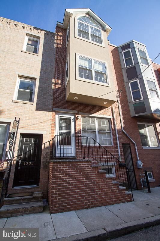 Property Photo: 1007 S Cleveland Street PA 19146