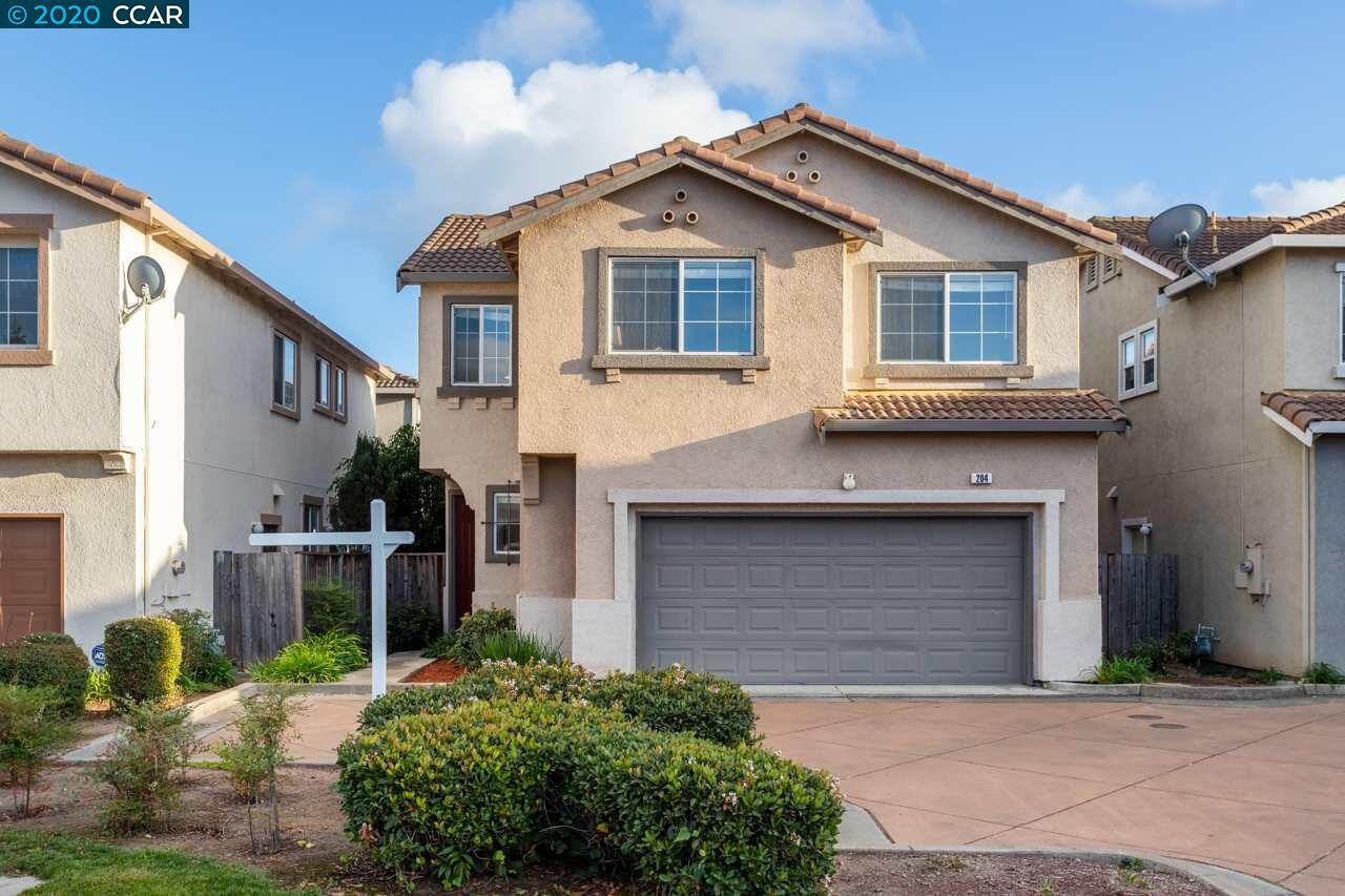 Property Photo: 204 Accolade Dr CA 94577