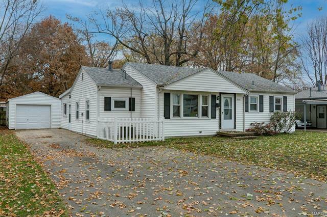 Property Photo: 2920 Godfrey Street 62226