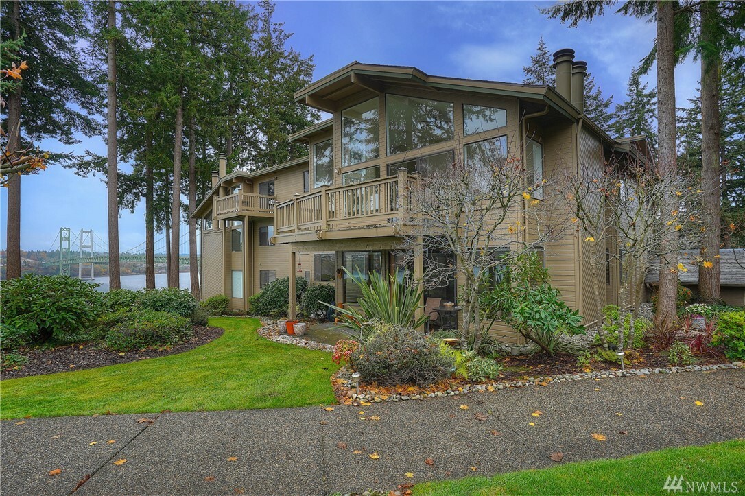 Property Photo:  2025 Narrows View Ct NW D231  WA 98335 