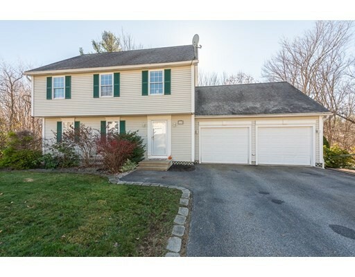 Property Photo:  19 Fieldstone Dr  MA 01440 