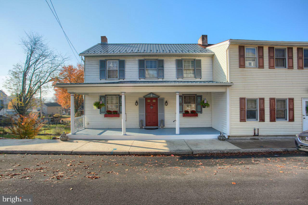 Property Photo:  412 Erie Street  PA 17018 