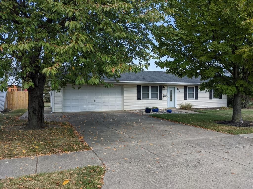 Property Photo:  252 Cole Dr  OH 45014 