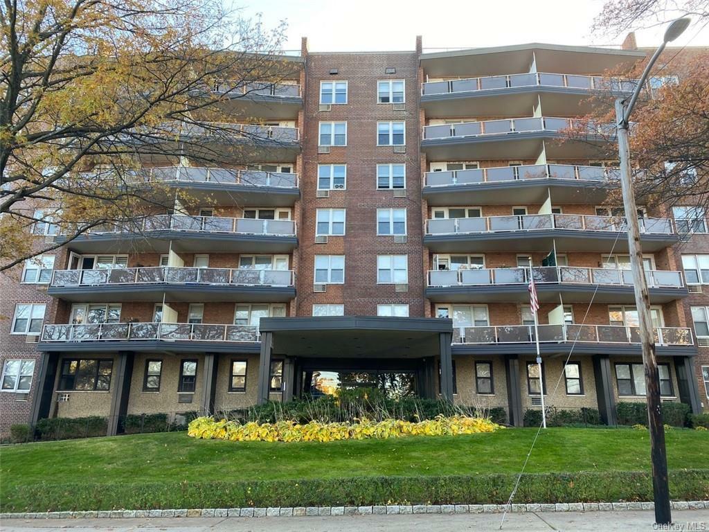 Property Photo:  360 Westchester Avenue 605  NY 10573 