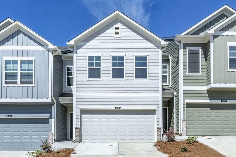 Property Photo: 6227 Centennial Run 45 GA 30349