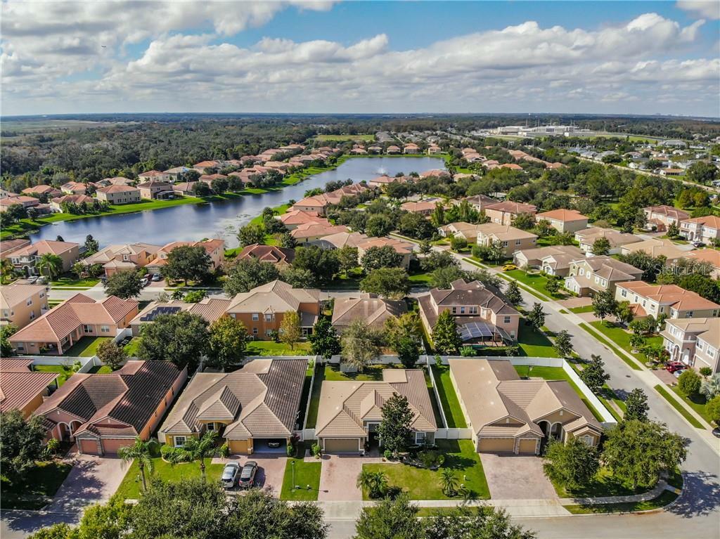 Property Photo:  3881 Shoreview Drive  FL 34744 