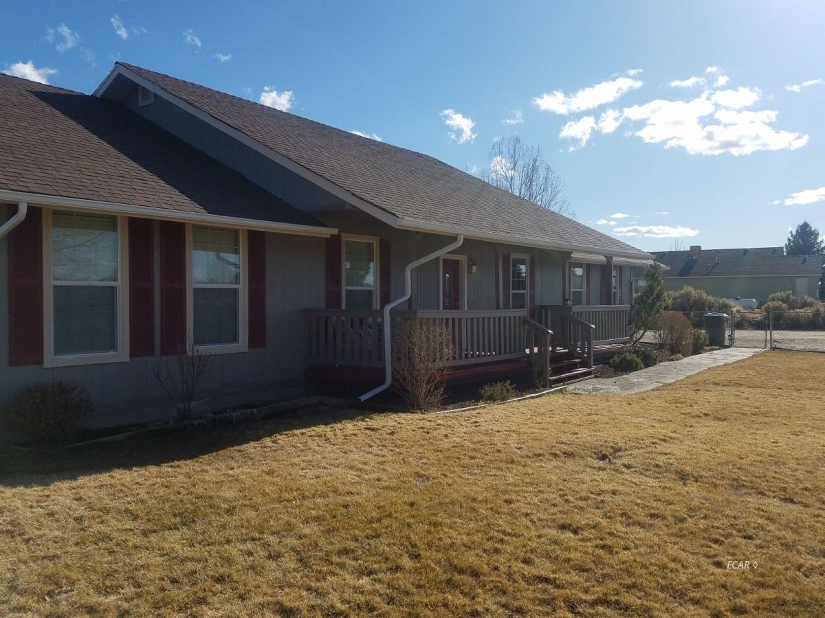 Property Photo: 756 Alpine Drive NV 89815