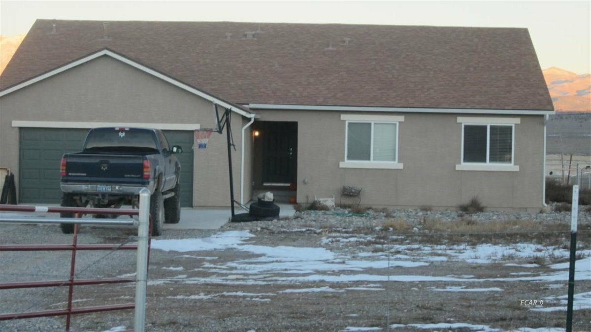 Property Photo:  21 Collingwood Ln  NV 89316 