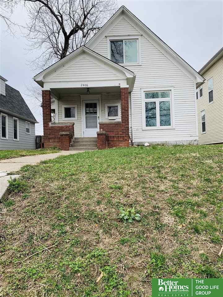 Property Photo: 2406 S 10th NE 68108