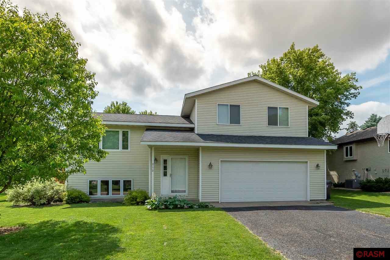 Property Photo: 212 Glen Ellen Drive MN 56001