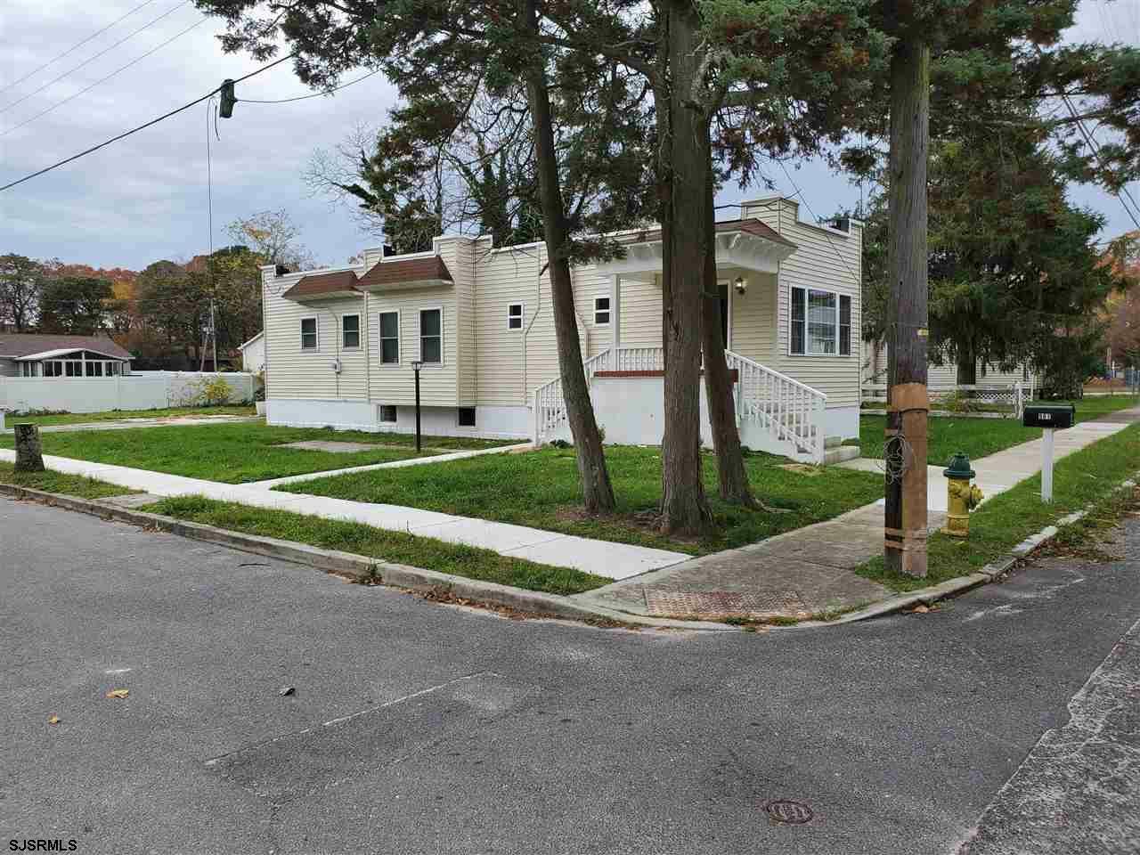 Property Photo:  901 Spruce Ave Ave  NJ 08232 