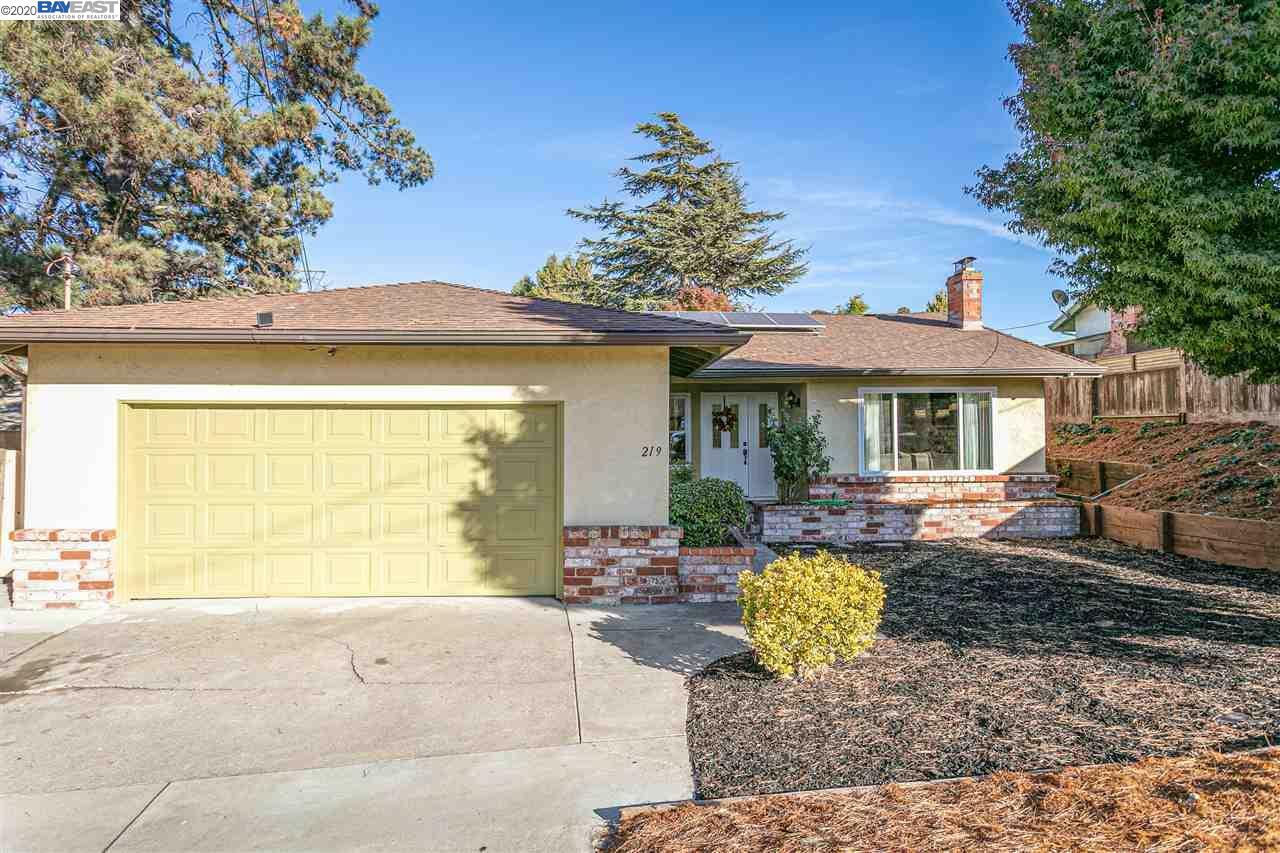 Property Photo:  219 Alfred Dr  CA 94564 