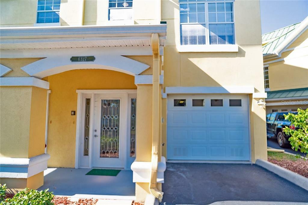 Property Photo:  6327 Sunset Bay Circle  FL 33572 