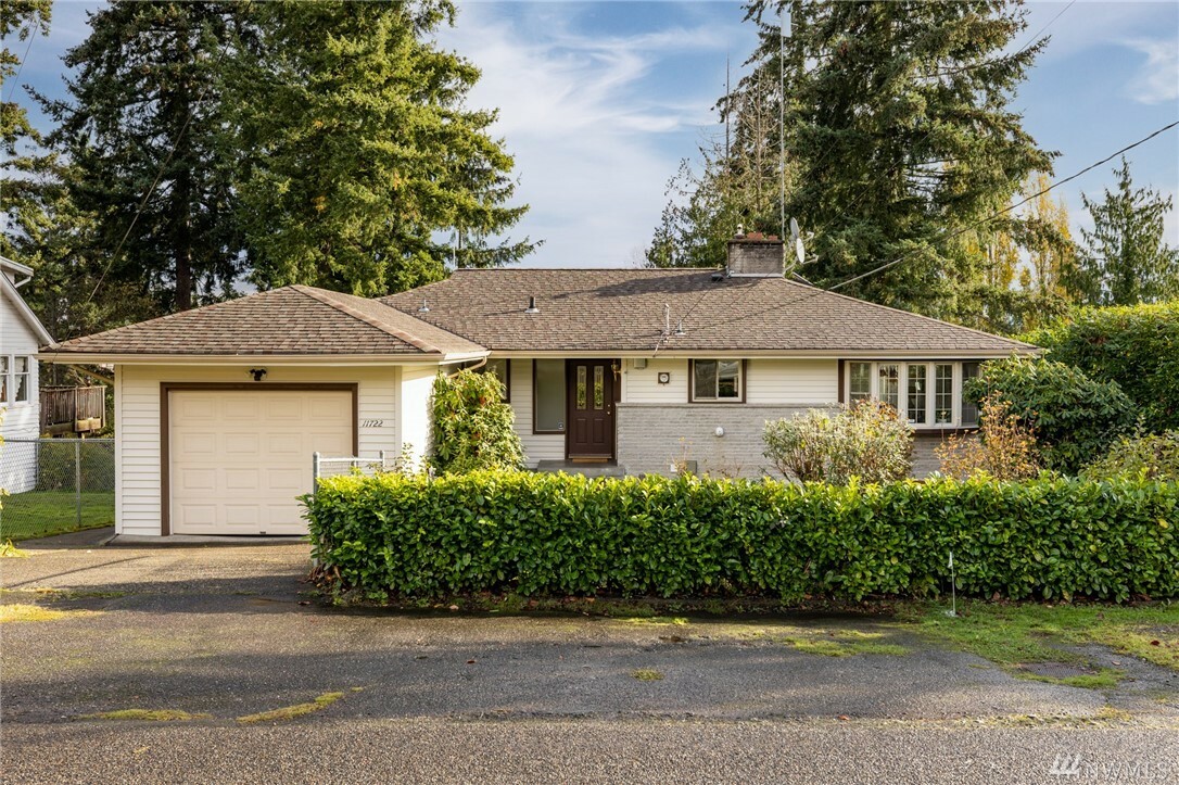 Property Photo: 11722 23rd Ave NE WA 98125