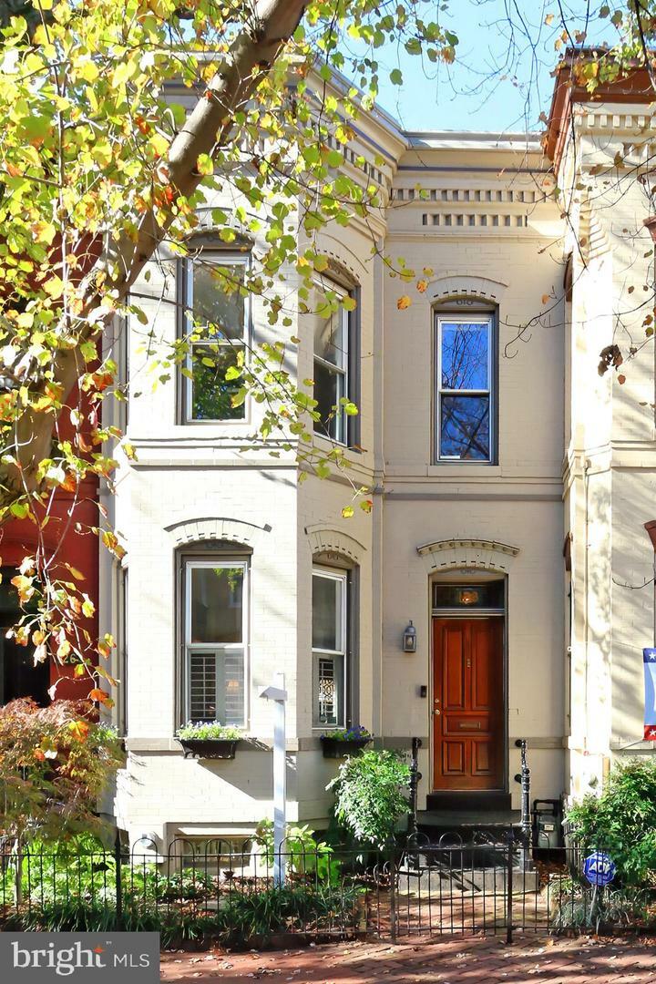 Property Photo: 128 10th Street NE DC 20002