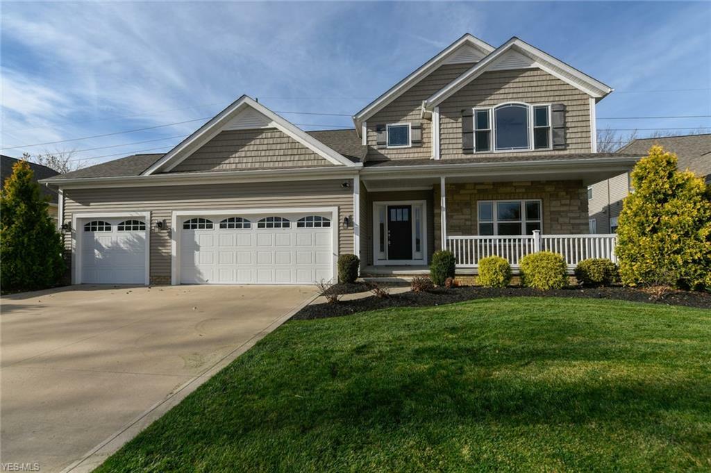Property Photo: 34000 Willow Creek Place OH 44094