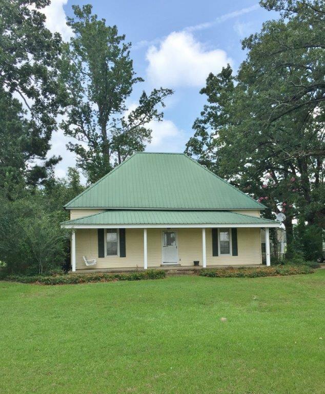 Property Photo:  4896 Morgantown Rd  MS 39769 