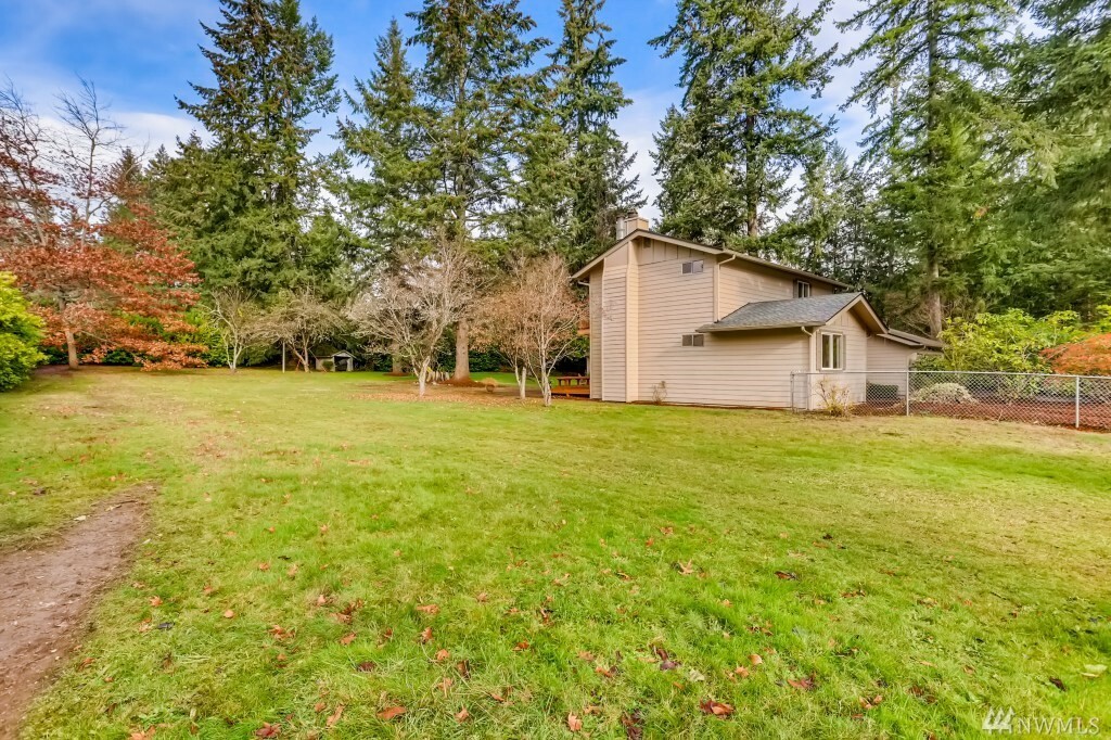 Property Photo:  24408 SE 30th St  WA 98075 