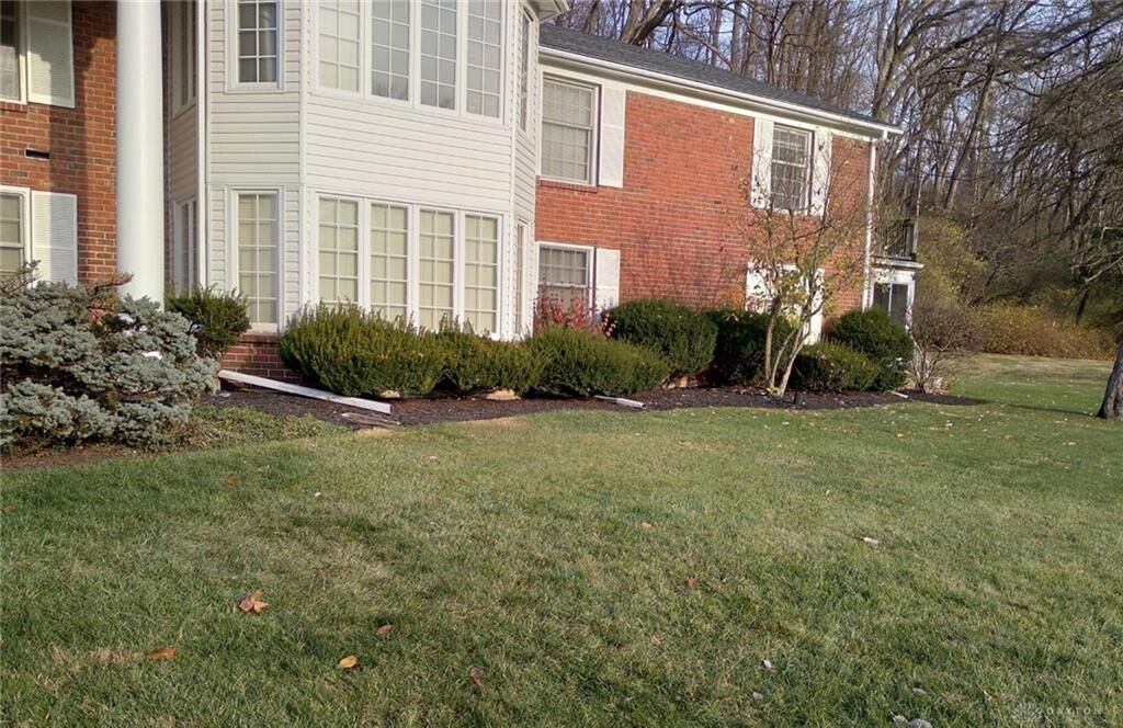 Property Photo: 1987 W Alex Bell Road 4 OH 45459