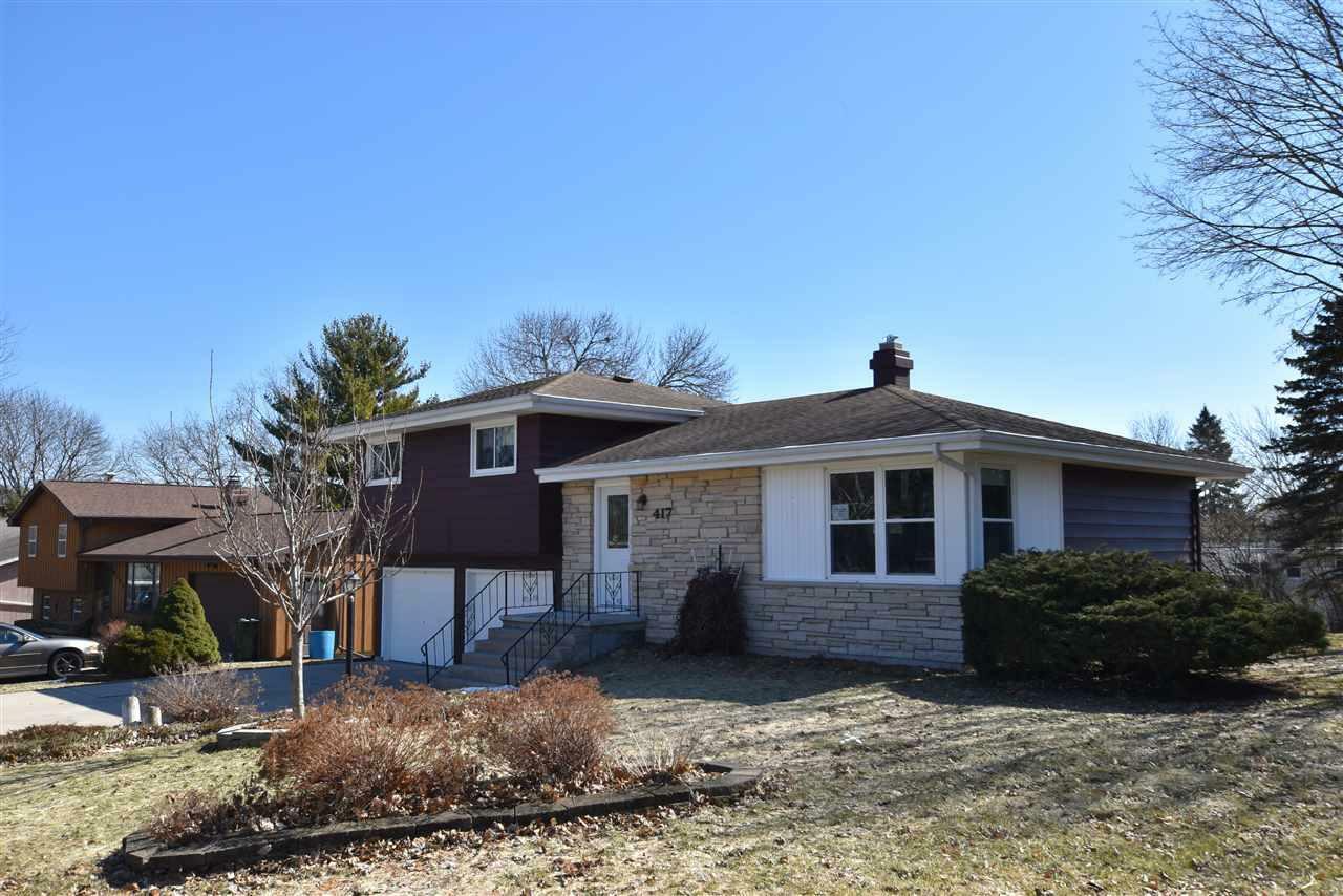 Property Photo:  417 Murray Park Drive  WI 54971 