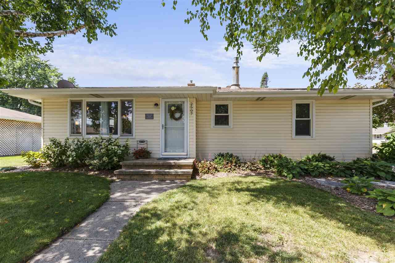 Property Photo: 2507 S Telulah Avenue WI 54915-4422
