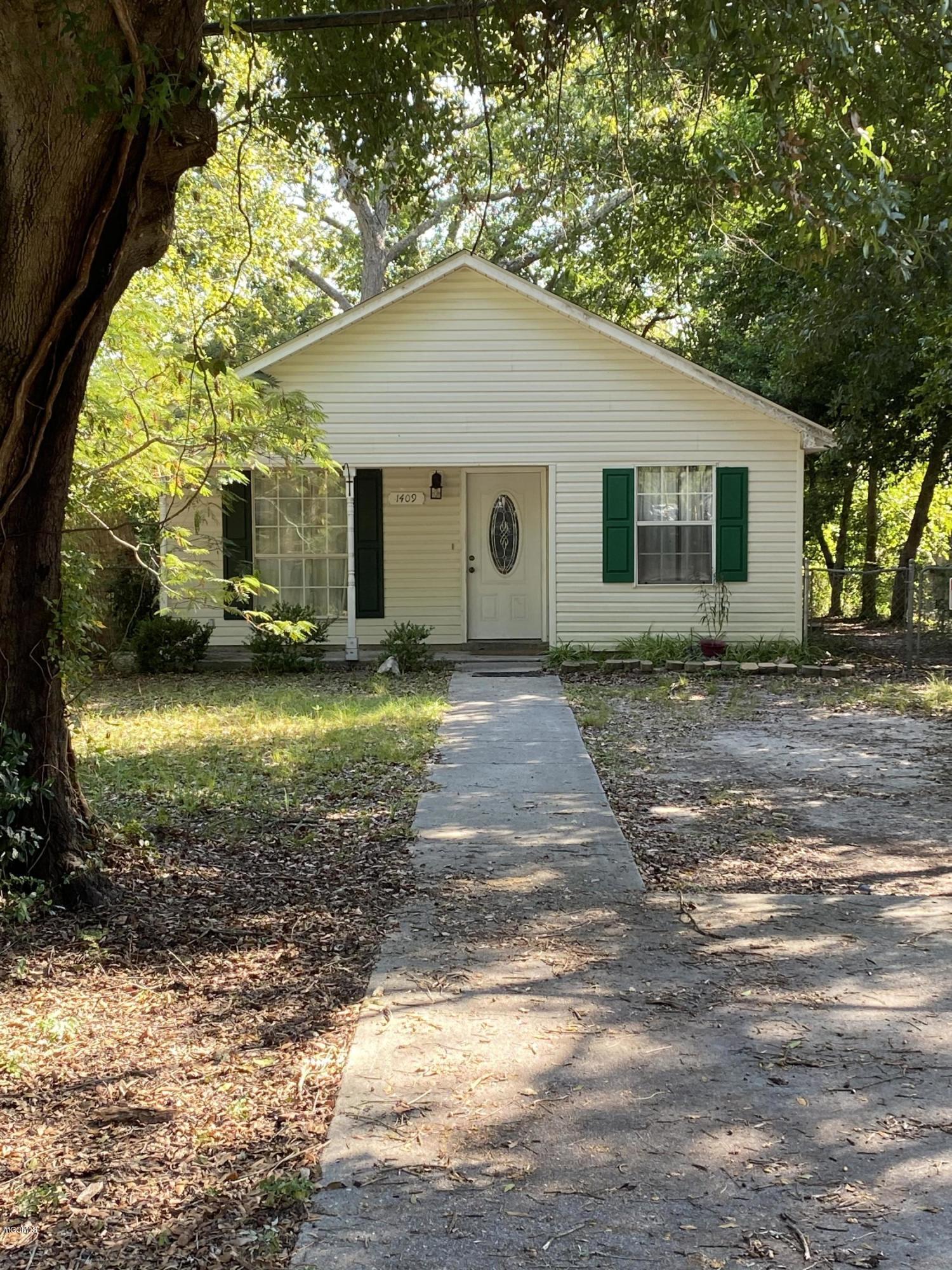 Property Photo:  1409 25th Street  MS 39501 