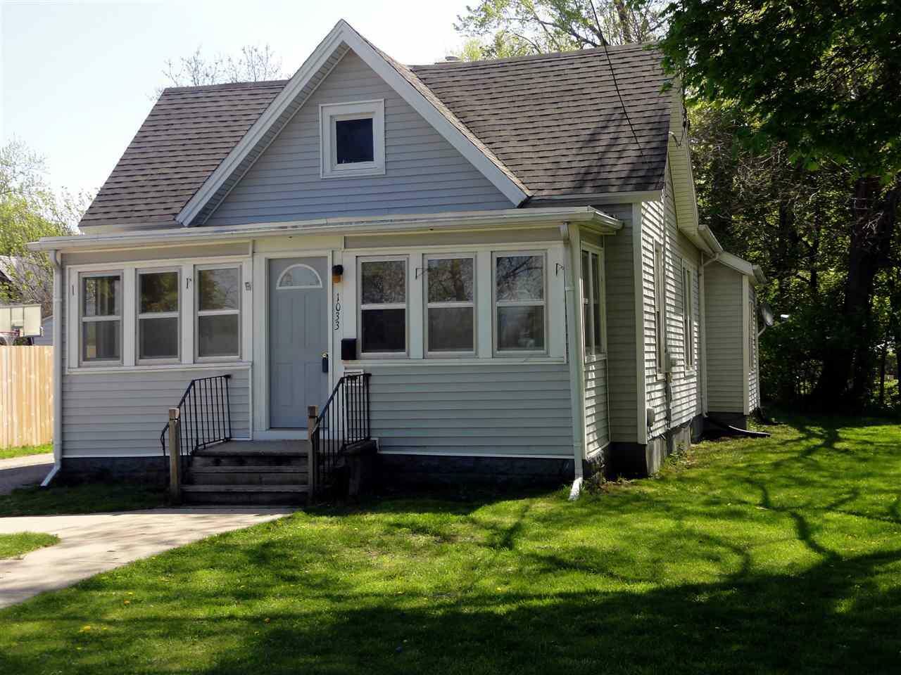 Property Photo:  1033 Central Ave  WI 53511 