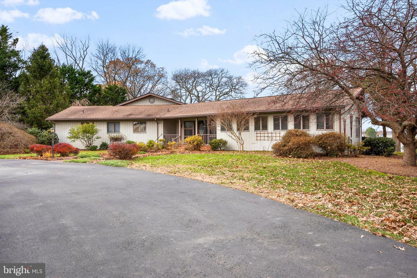 Property Photo:  204 River Road  MD 21620 