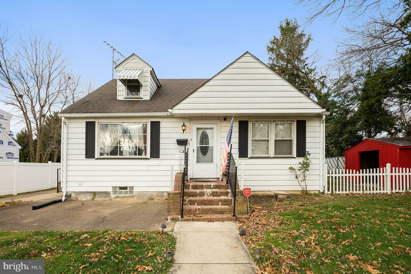 Property Photo:  9 Cornell Avenue  NJ 08084 