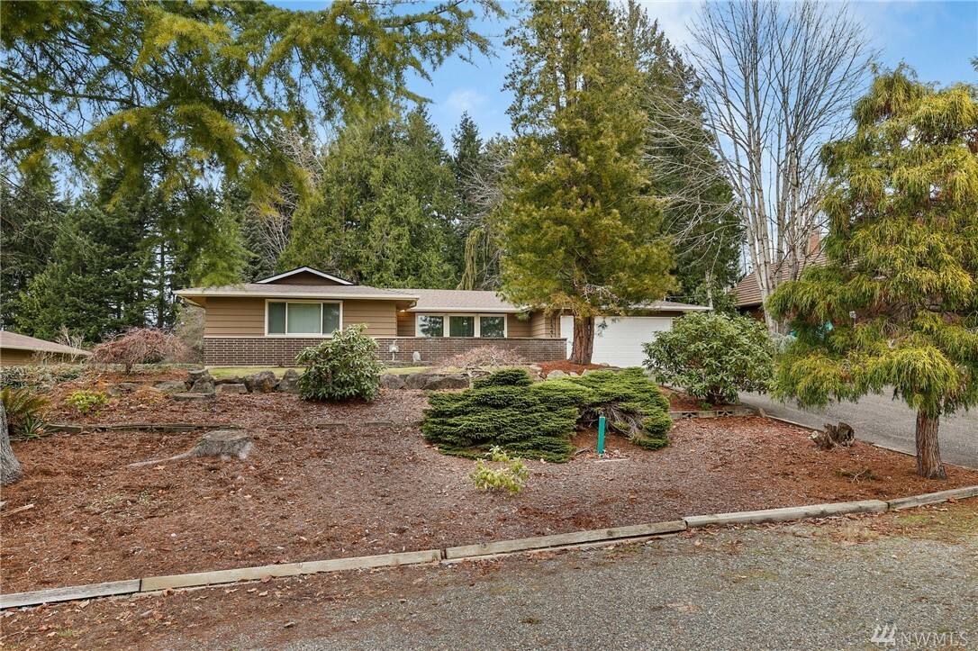 Property Photo:  15416 SE 132nd St  WA 98059 