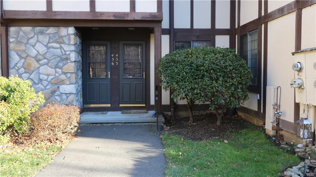 Property Photo: 455 Swanson Crescent 455 CT 06461