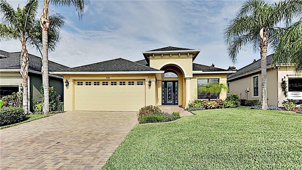 Property Photo:  918 Christina Chase Drive  FL 33813 