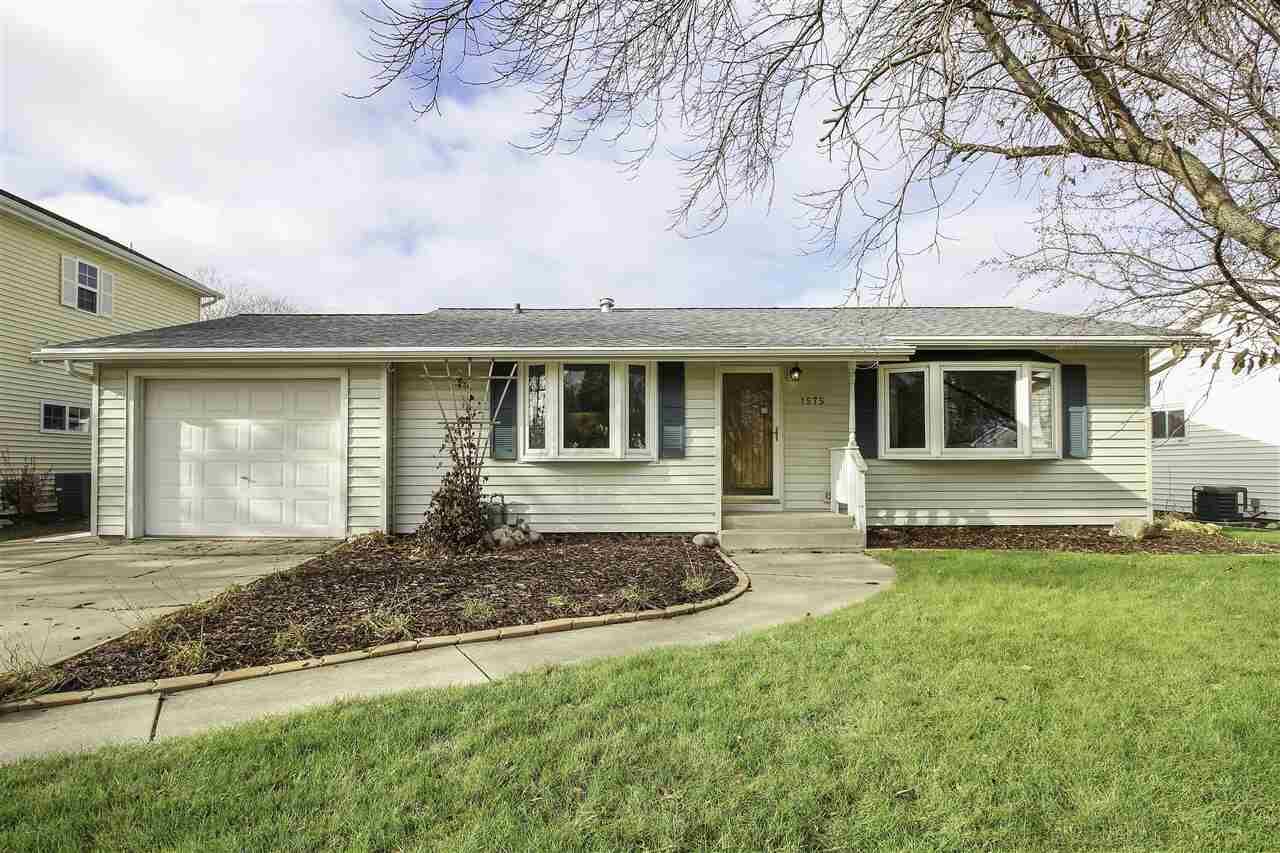 Property Photo:  1575 Ames Street  WI 54956-4701 
